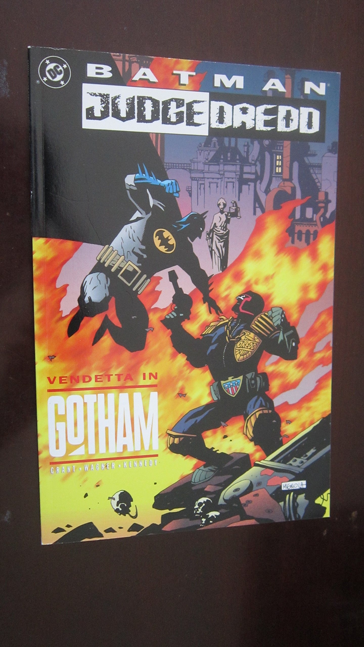 Batman / Judge Dredd: Vendetta in Gotham #[nn] cover