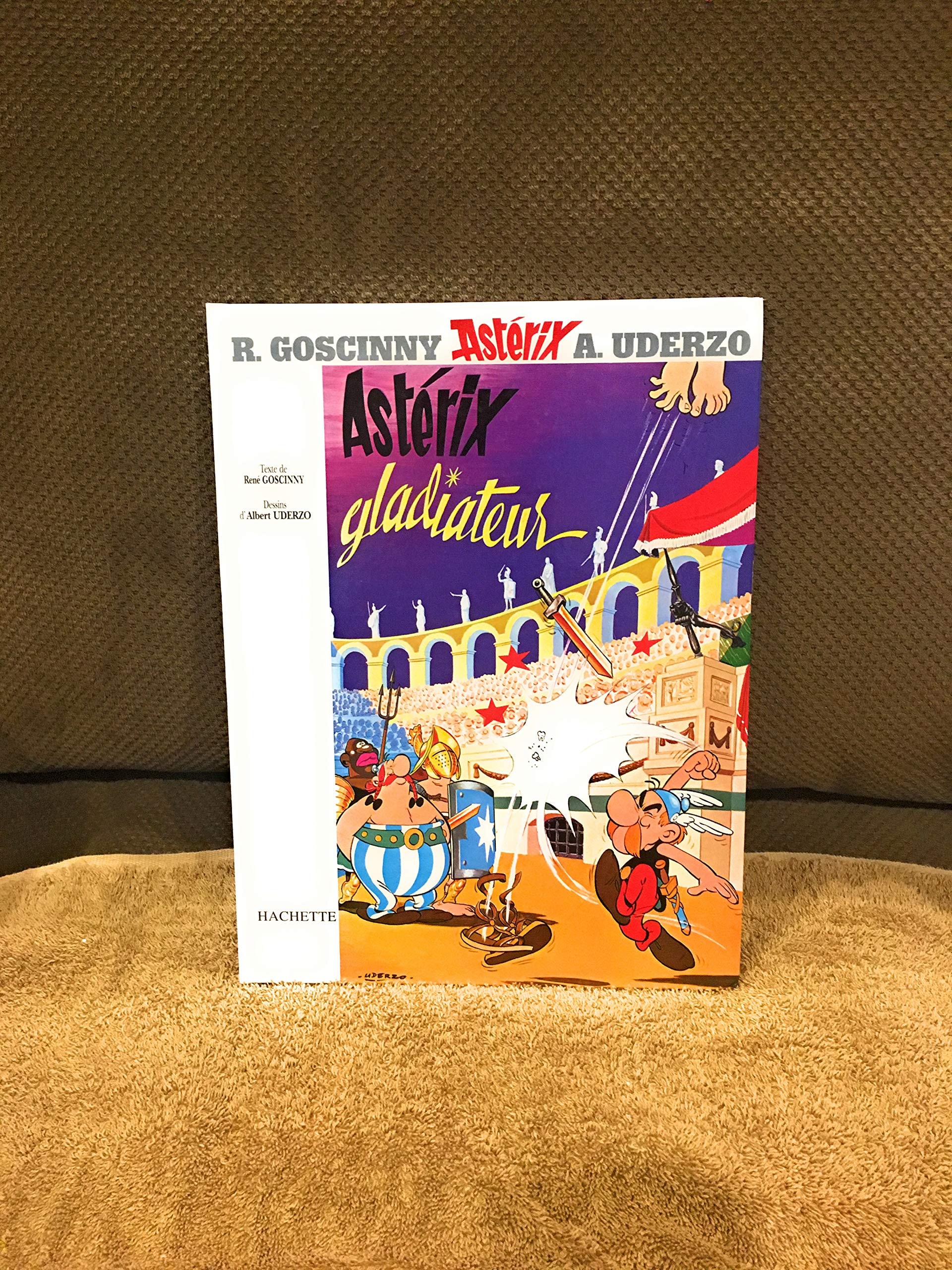 Astérix #4 cover